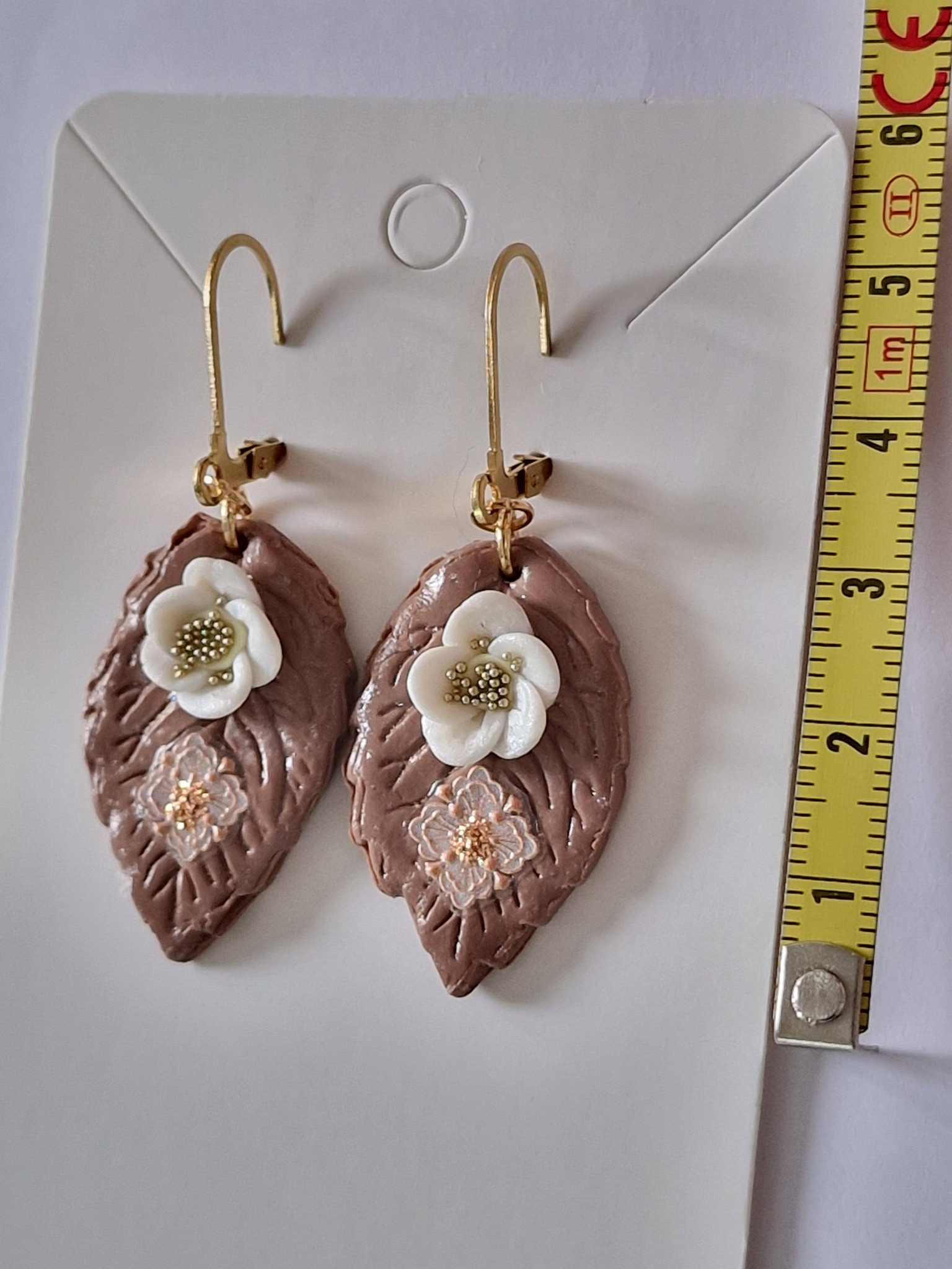 Boucles d'oreilles marron